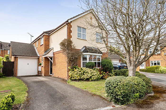 3 Bedroom Detached House For Sale In Munday Court, Binfield, Bracknell, RG42