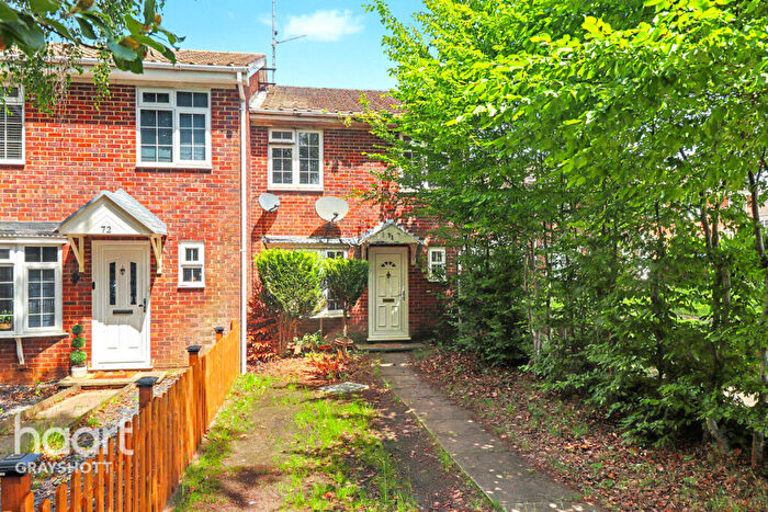 3 Bedroom End Of Terrace House For Sale In Mill Chase Road, Bordon, GU35