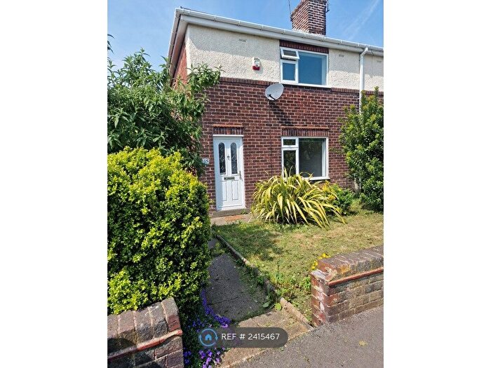 3 Bedroom Semi-Detached House To Rent In Boughton Lane, Clowne, Chesterfield, S43