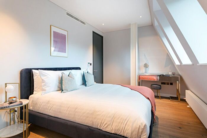 1 Bedroom Flat To Rent In Clink Street, London, SE1