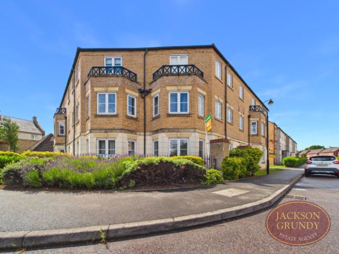 2 Bedroom Apartment To Rent In Dainty Grove, Grange Park, NN4
