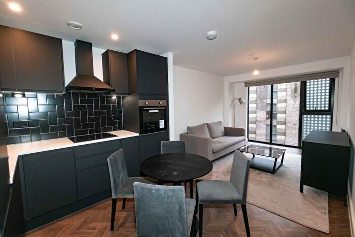 Flat To Rent In David Lewis Street, Liverpool, Merseyside, L1