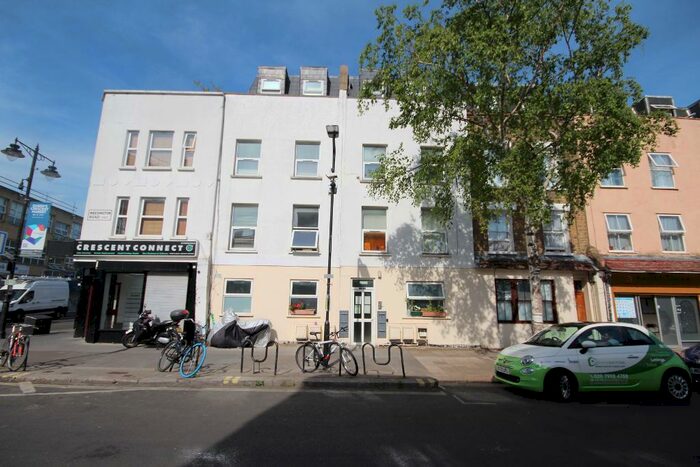 2 Bedroom Flat To Rent In Weedington Road, Kentish Town, London, NW5