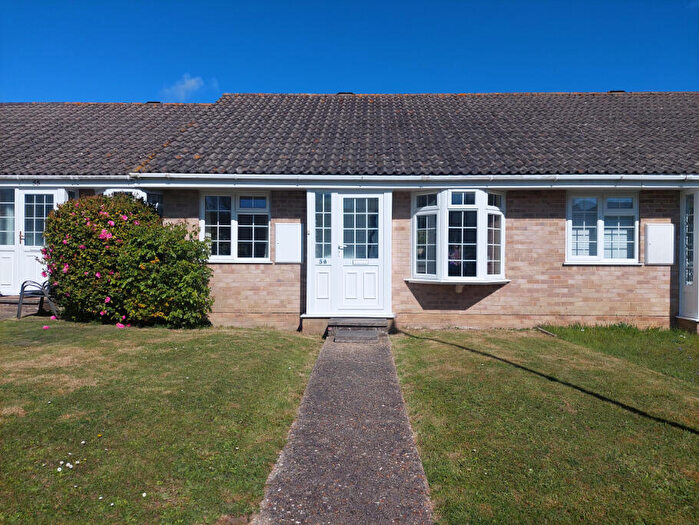 2 Bedroom Terraced Bungalow For Sale In Little Dene Copse, Lymington, Hampshire, SO41