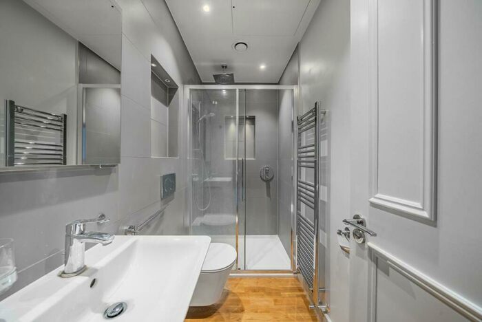2 Bedroom Flat To Rent In Abbey Road, St John's Wood, London, NW8