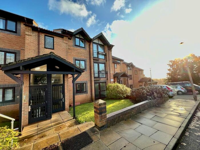 1 Bedroom Flat To Rent In Beaufort Heights, St George, Bristol, BS5