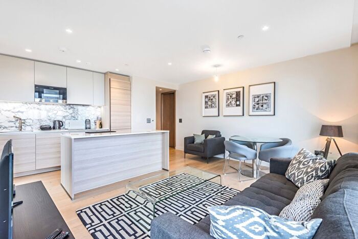 2 Bedroom Flat To Rent In The Lighterman, Pilot Walk, Greenwich Peninsula, SE10