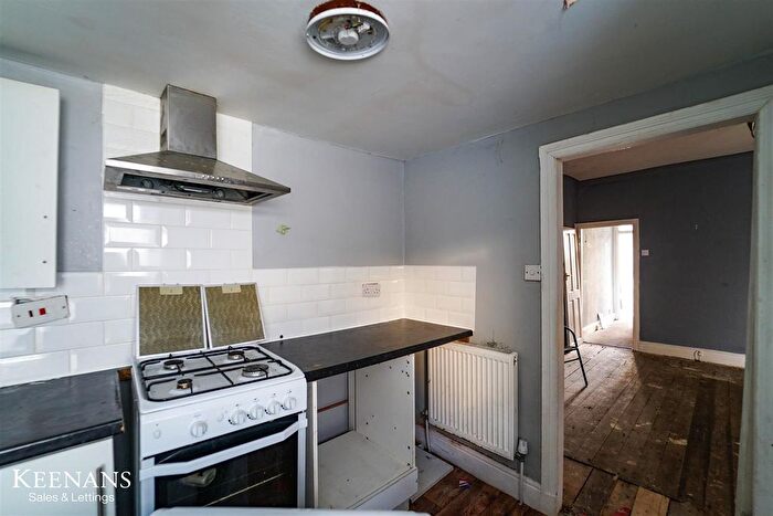 3 Bedroom Terraced House For Sale In Felix Street, Burnley, BB11