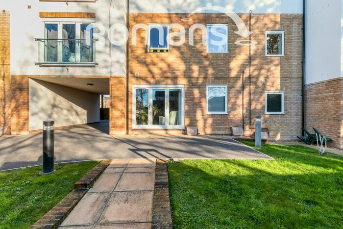 1 Bedroom Flat To Rent In Duke Street, BA14