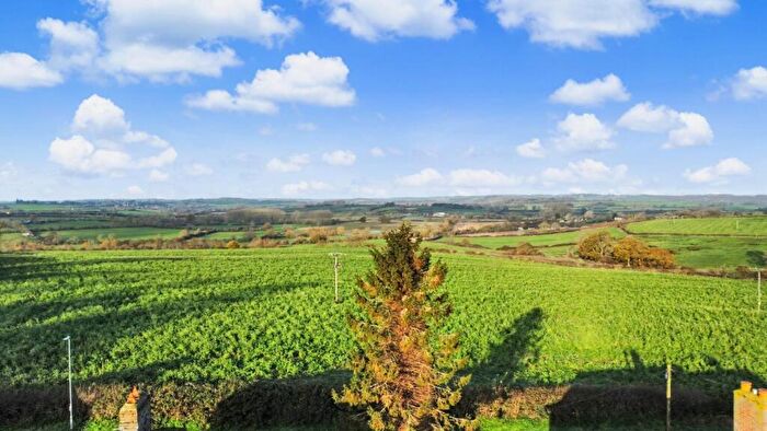 3 Bedroom Semi Detached House For Sale In Woodsfield, Brixworth, Northampton, NN6