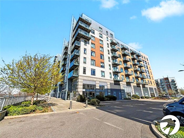 2 Bedroom Flat To Rent In Pegasus Way, Gillingham, Kent, ME7