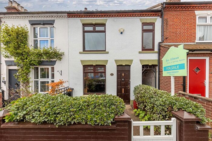 3 Bedroom Terraced House For Sale In Eade Road, Norwich, NR3