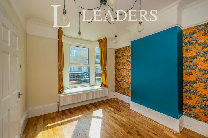 3 Bedroom Terraced House To Rent In Burleigh Road, Portsmouth, PO1