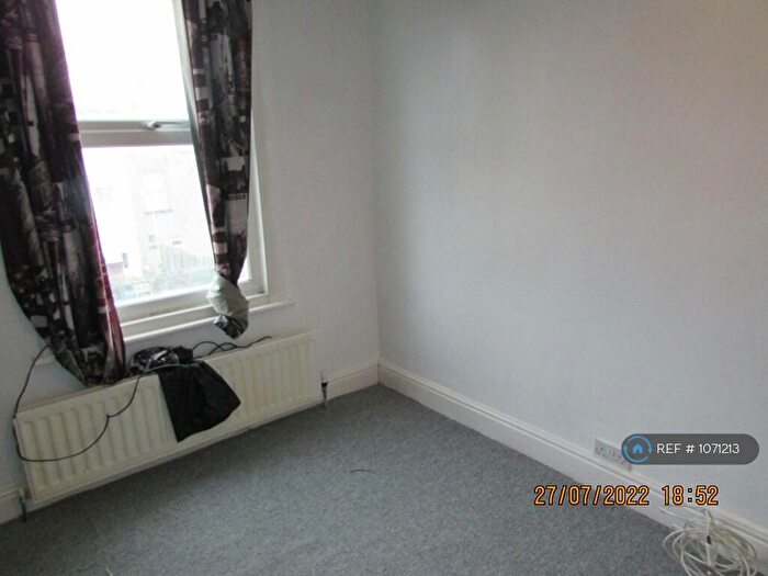 4 Bedroom Terraced House To Rent In Priestfield Road, Gillingham, ME7