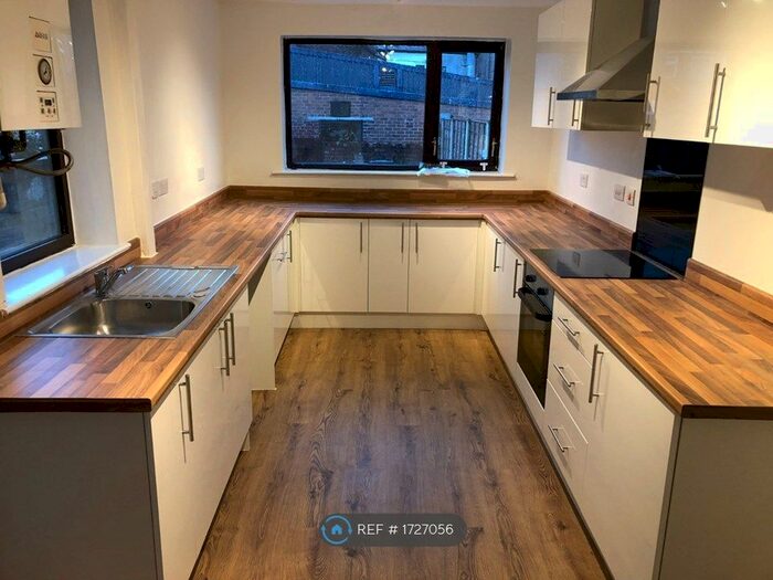 3 Bedroom Terraced House To Rent In Grosvenor Street, Swinton, Manchester, M27