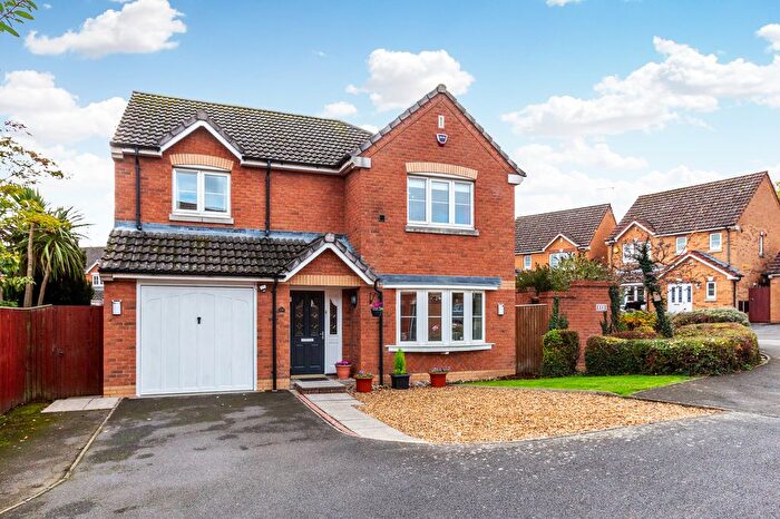 4 Bedroom Detached House For Sale In Thornbridge Close, Rushden, NN10