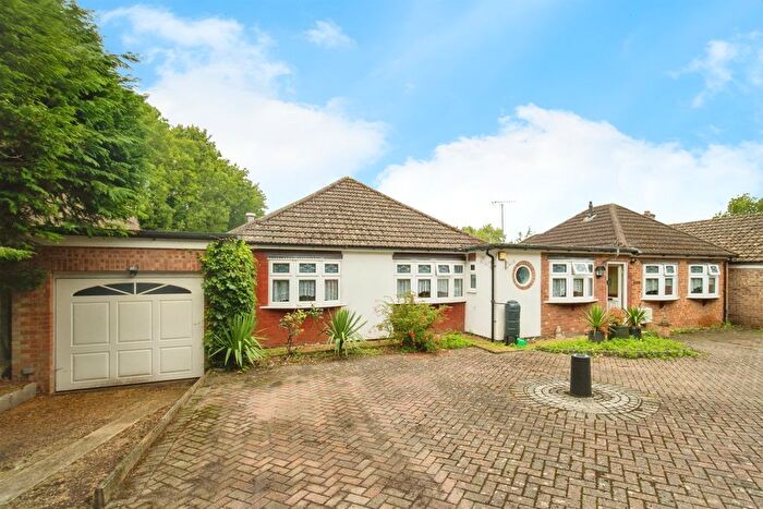 3 Bedroom Detached Bungalow For Sale In Greenbury Close, Basingstoke, RG23