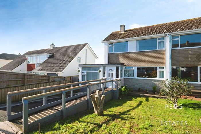 4 Bedroom Semi Detached House For Sale In Davies Avenue, Paignton, TQ4