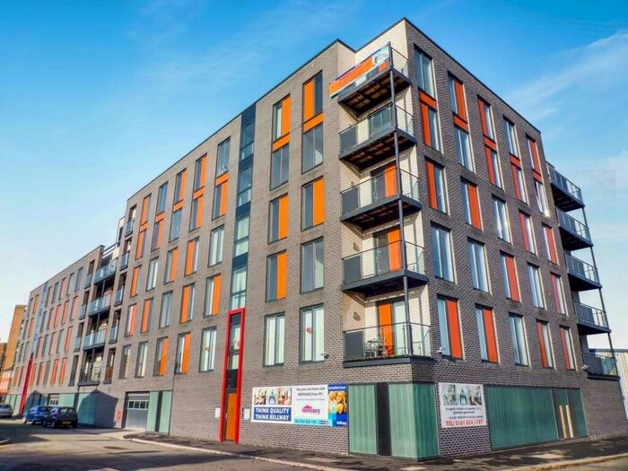 2 Bedroom Flat To Rent In Springfield Court, Dean Road, City Centre, Salford, M3