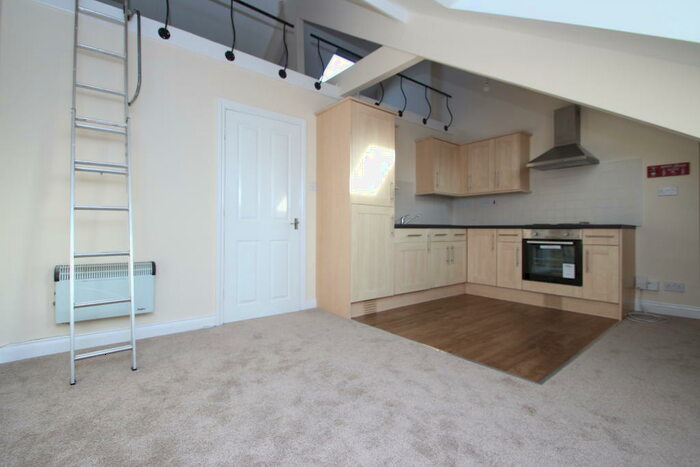 3 Bedroom Flat To Rent In Osborne Terrace, Jesmond, NE2