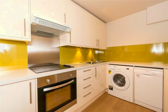 1 Bedroom Apartment To Rent In Holloway Road, Islington, London, N7