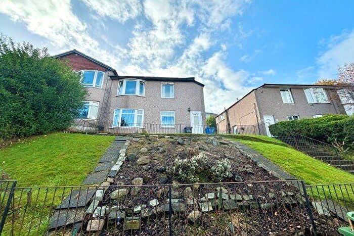 3 Bedroom Flat To Rent In Curtis Avenue, Glasgow, G44