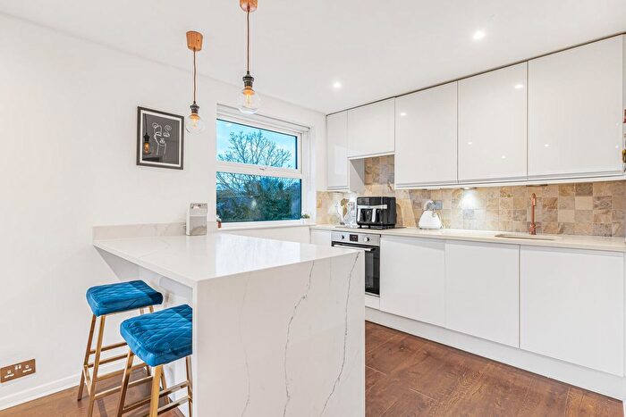 1 Bedroom Flat To Rent In Rectory Road, Beckenham, BR3