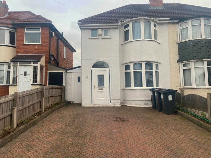 3 Bedroom Property To Rent In Parkdale Road, Sheldon, Birmingham B26