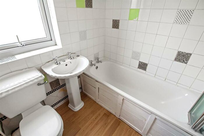 3 Bedroom Terraced House For Sale In Bakewell Place, Newton Aycliffe, DL5