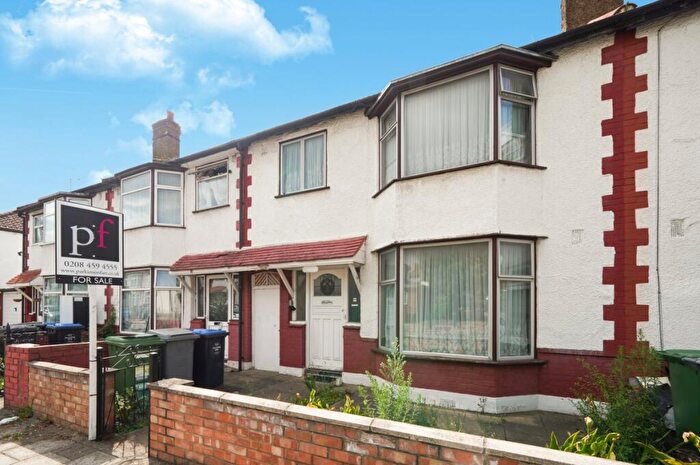 3 Bedroom Terraced House For Sale In West Way, Neasden, NW10