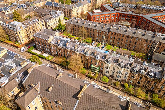 2 Bedroom Apartment For Sale In Hillhead Street, Hillhead, Glasgow, G12