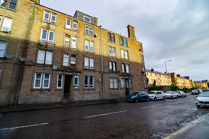 2 Bedroom Flat For Sale In Sandeman Street, Dundee, DD3