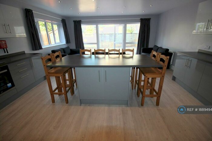 8 Bedroom Terraced House To Rent In Livingstone Road, Southampton, SO14