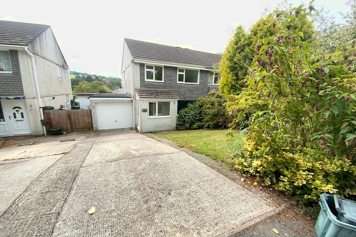 3 Bedroom Semi-Detached House To Rent In Chestnut Close, Devon, PL19