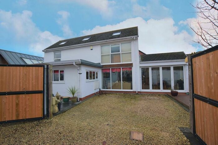 3 Bedroom Detached House To Rent In Adbolton Grove, West Bridgford, NG2