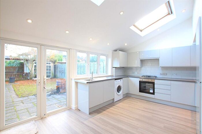 4 Bedroom Semi-Detached House To Rent In Tachbrook Road, Feltham, TW14