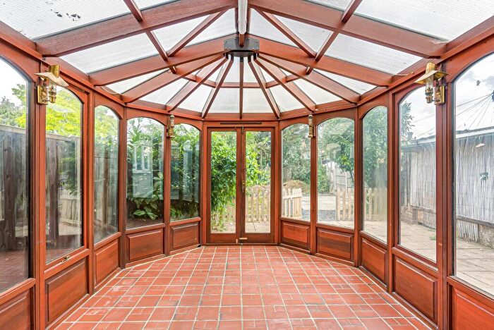 4 Bedroom Semi-Detached House To Rent In Midhurst Avenue, Westcliff-On-Sea, SS0