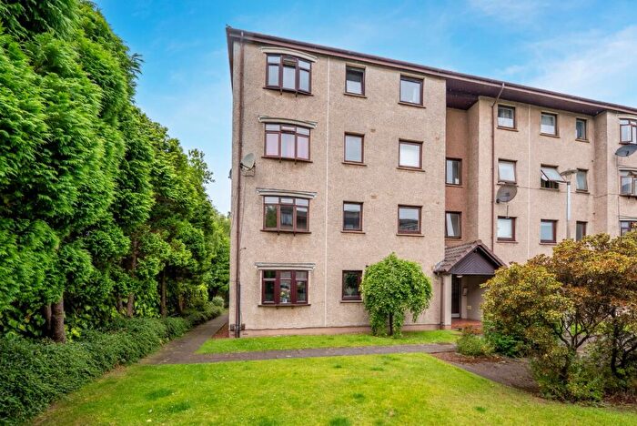 2 Bedroom Flat For Sale In Elliot Street, Edinburgh, EH7