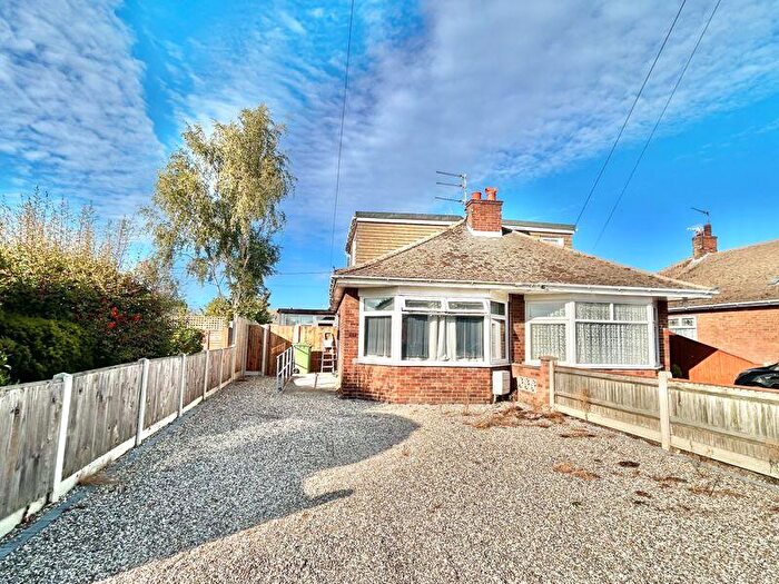 3 Bedroom Semi-Detached House For Sale In Bradwell Avenue, Bradwell, Great Yarmouth, NR31