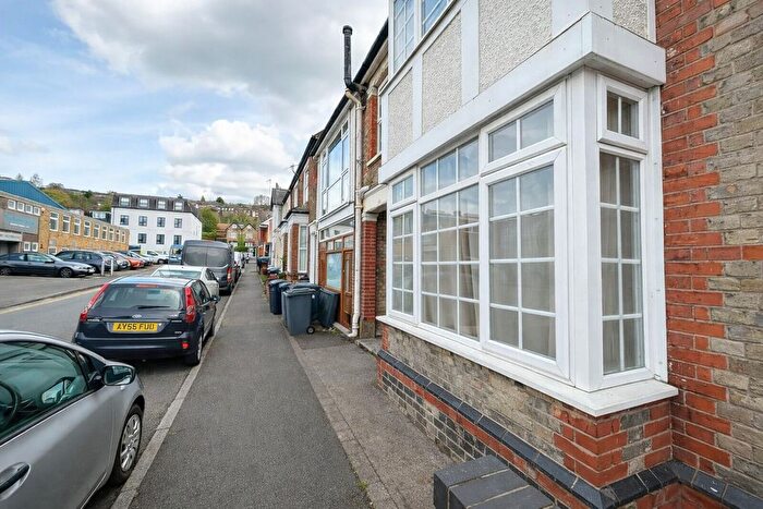 1 Bedroom Flat To Rent In Victoria Street, High Wycombe, HP11