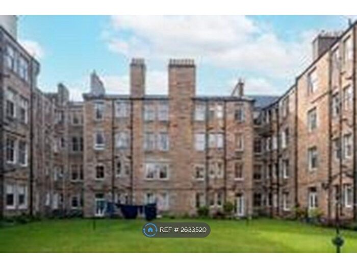 4 Bedroom Flat To Rent In Bruntsfield Gardens, Edinburgh, EH10
