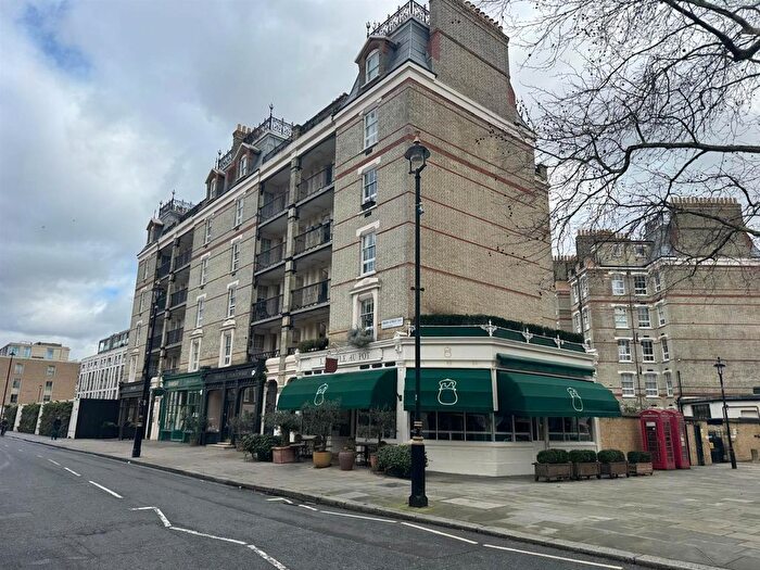 Studio To Rent In Pimlico Road, London, SW1W