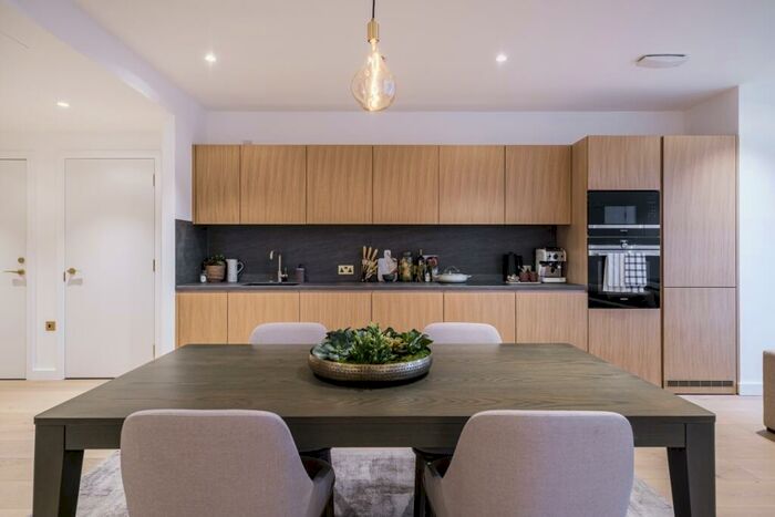 2 Bedroom Apartment To Rent In Enclave Kx, Camley Street, Kings Cross, N1C