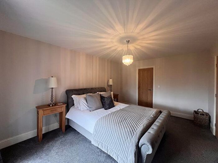 2 Bedroom Flat To Rent In Golf Open - Liverpool Road, Birkdale - Sleeps, PR8