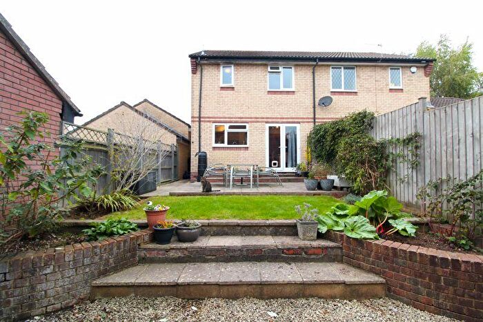 3 Bedroom Semi-Detached House For Sale In Berkeleys Mead, Bradley Stoke, BS32