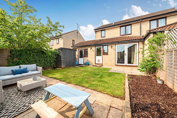 3 Bedroom Semi-Detached House For Sale In Glebe Way, Corsham, SN13