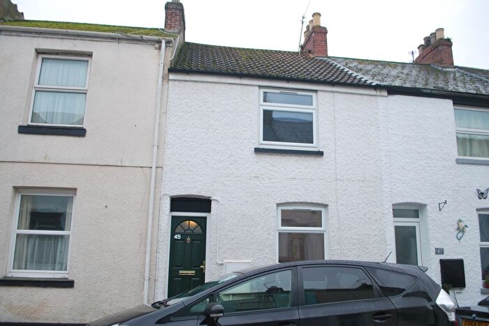 2 Bedroom Terraced House To Rent In New Street, Exmouth, EX8