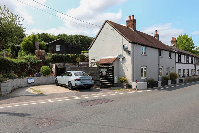 3 Bedroom Semi-Detached House For Sale In High Street, Spetisbury, DT11