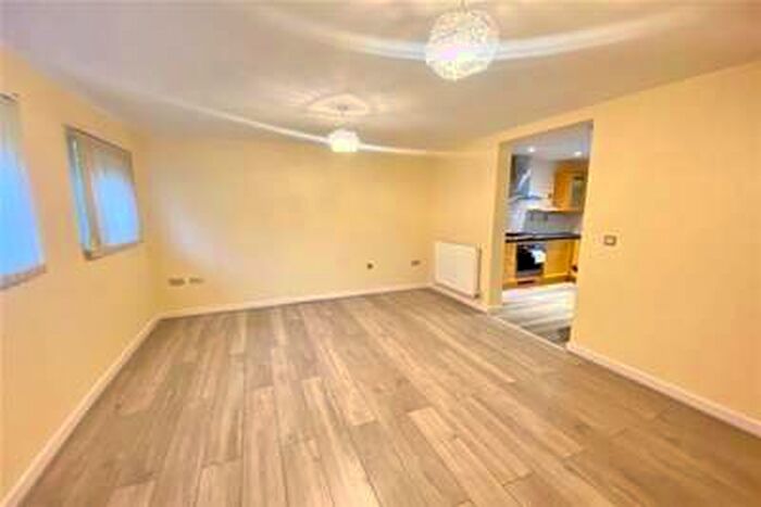 2 Bedroom Flat To Rent In Central 3, Wharf Road, Sale, Cheshire, M33