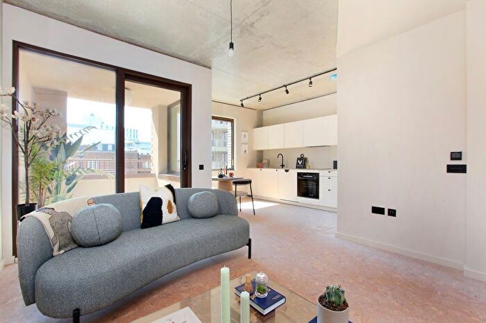 1 Bedroom Flat For Sale In Klay, All Saints Passage, SW18